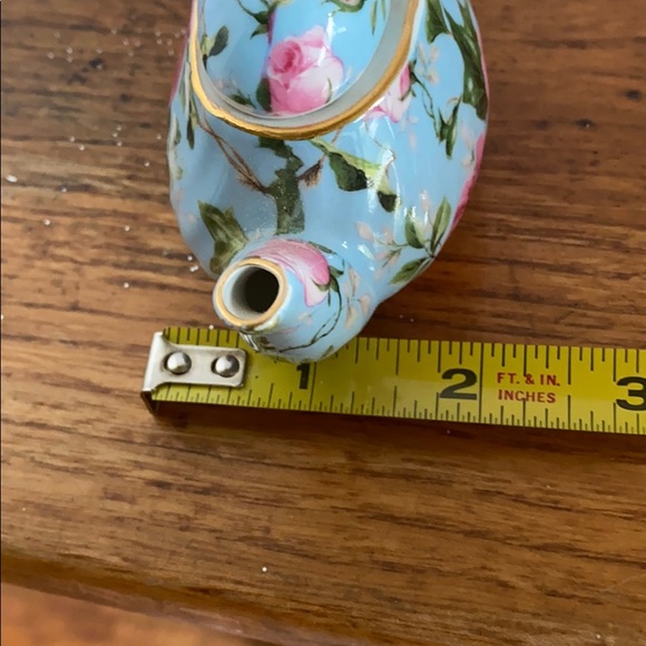 (2) Special place miniature China tea pots - Picture 5 of 9